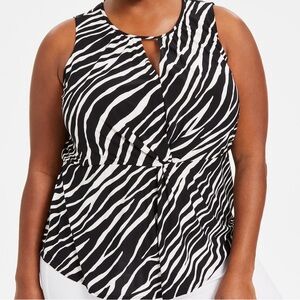 Macy’s-INC: Animal Print Keyhole Sleeveless Top. Size 1X (Plus Size). NWT
